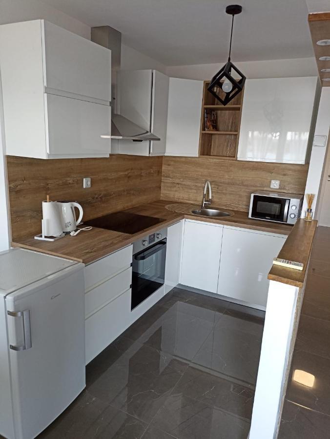 Beetlejuice Apartments Sibenik Bagian luar foto