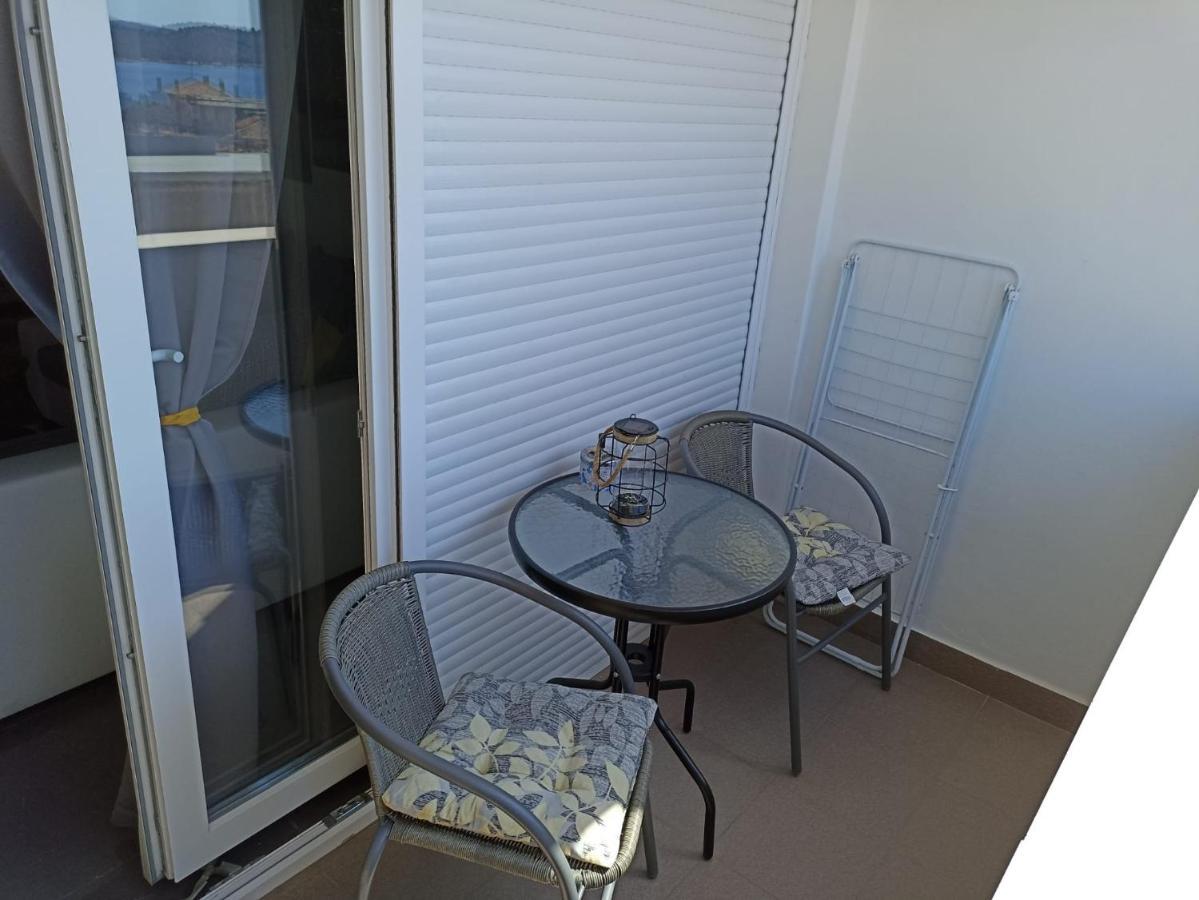 Beetlejuice Apartments Sibenik Bagian luar foto