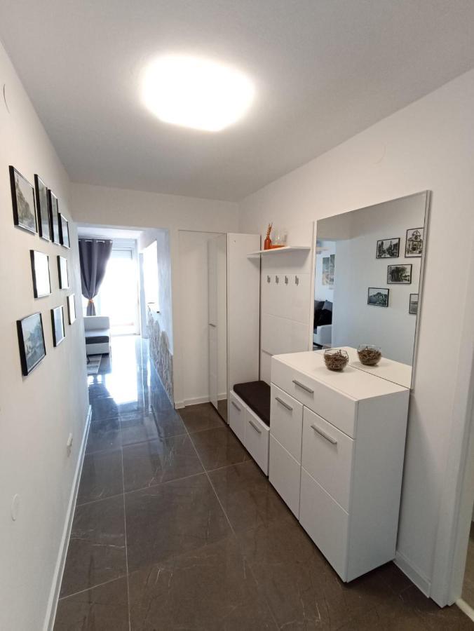 Beetlejuice Apartments Sibenik Bagian luar foto