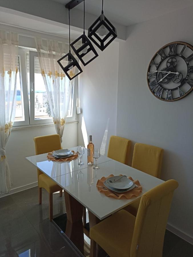 Beetlejuice Apartments Sibenik Bagian luar foto