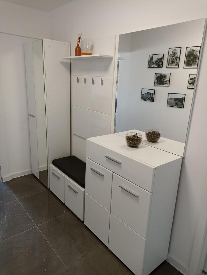 Beetlejuice Apartments Sibenik Bagian luar foto